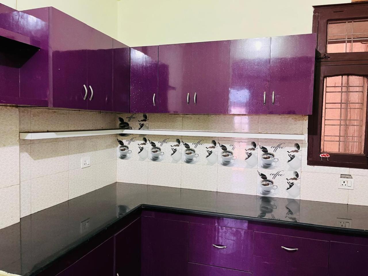 Hotel Kaushik Bhawan à Rishīkesh Extérieur photo